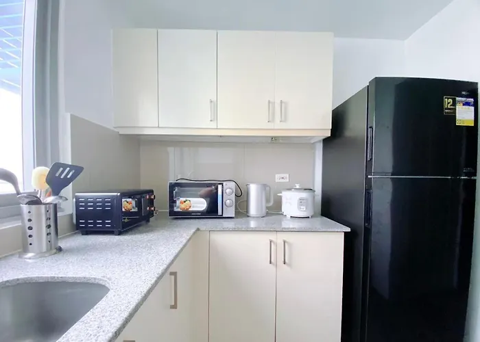 2br With Magnificent Bayview Garden View Near Okada, Solaire, Airports, Free Parking Apartamento Manila