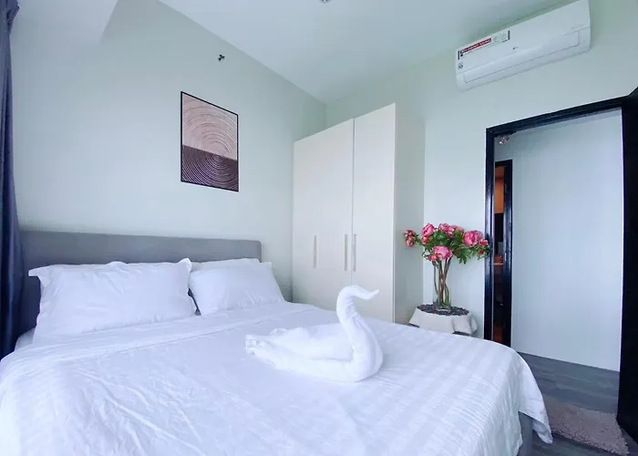 2br With Magnificent Bayview Garden View Near Okada, Solaire, Airports, Free Parking *