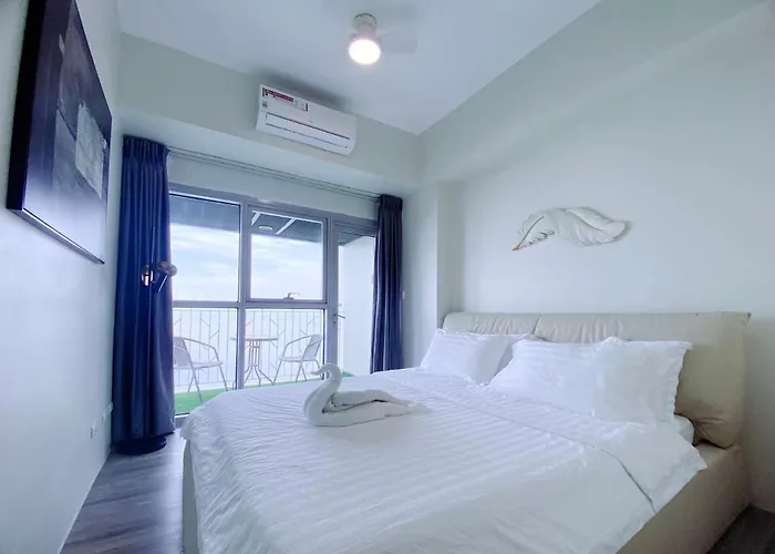 Apartamento 2br With Magnificent Bayview Garden View Near Okada, Solaire, Airports, Free Parking *